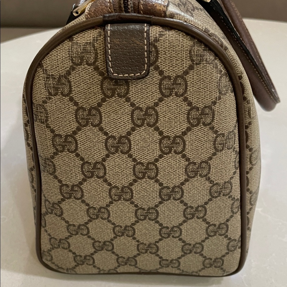 Vintage Gucci Tan and Brown Duffel Bag with Green and Red Stripe - Picture 6 of 11